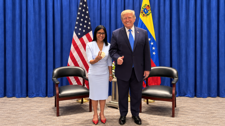 Miniatura limpia: Trump abre la puerta a Delcy Rodríguez mientras el mandato venezolano sigue fuera de la mesa